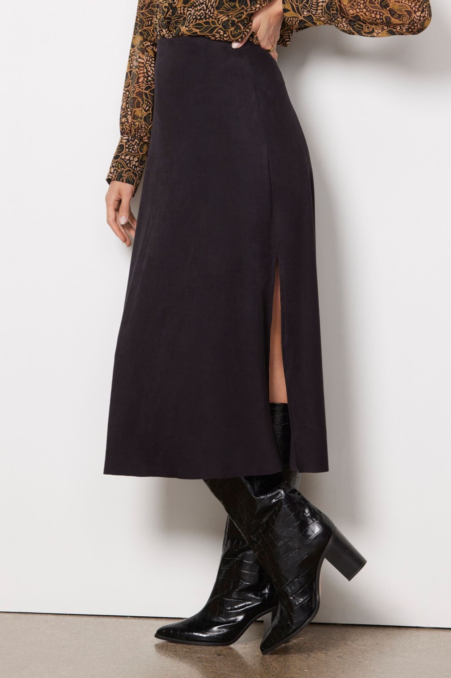 Clothing LEVEL 99 | Julia Midi Skirt