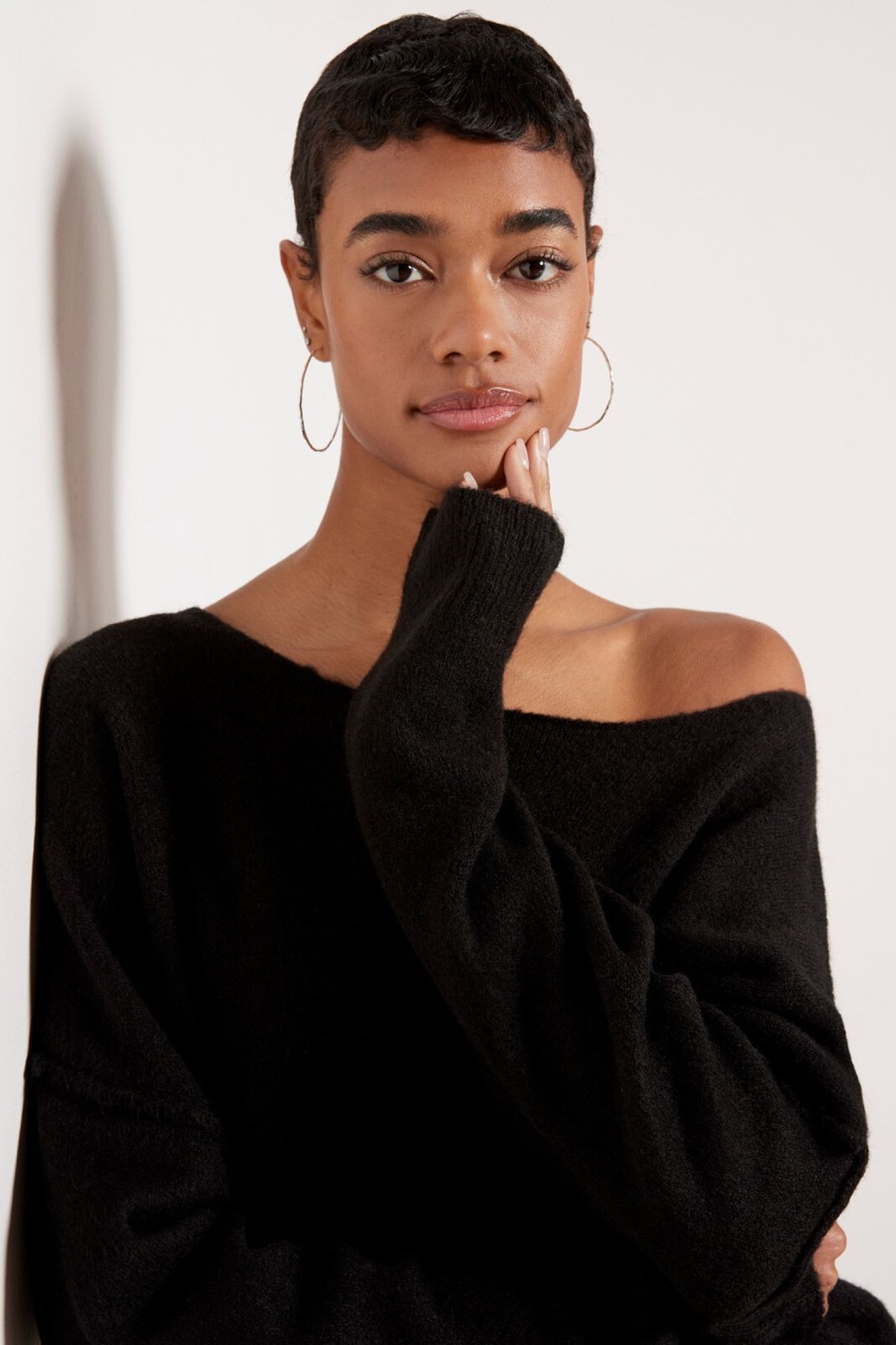 Clothing EVEREVE | Jessie Off Shoulder Pullover