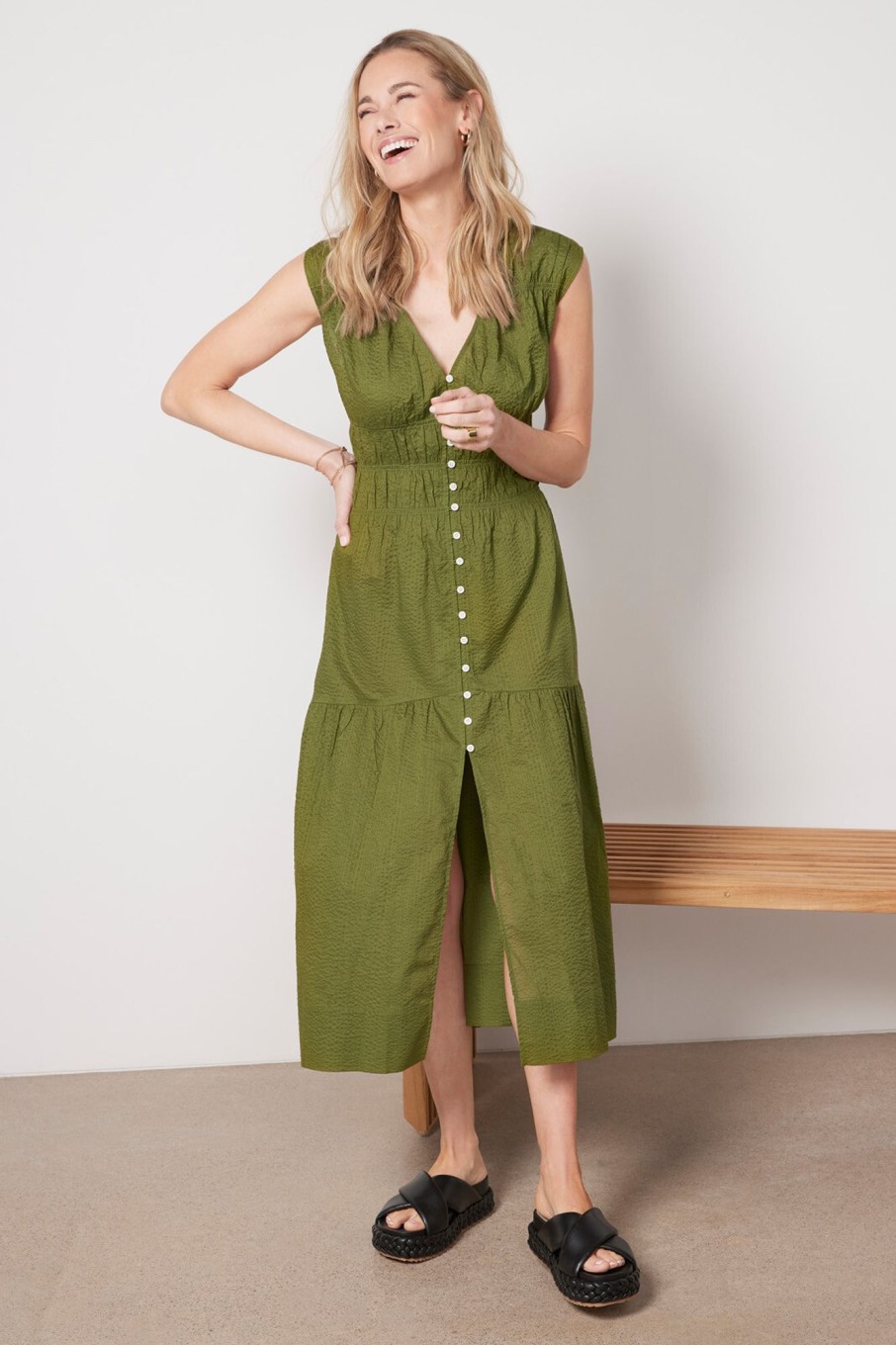 Clothing FRAME | Ruched V Neck Dress