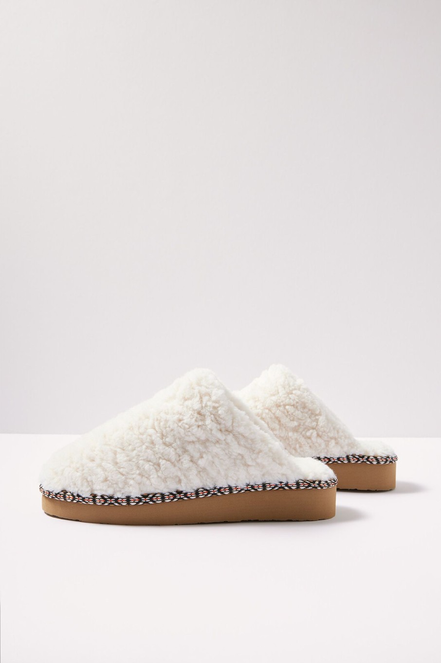 Shoes & Accessories MINNETONKA | Evalee Slipper