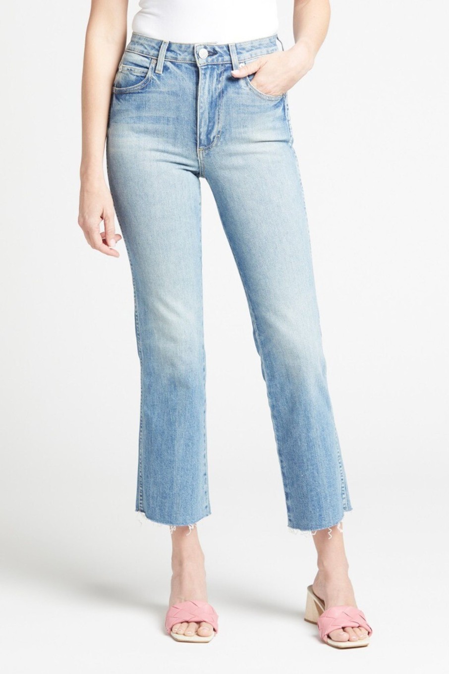 Clothing AMO | High Rise Kick Crop Jean