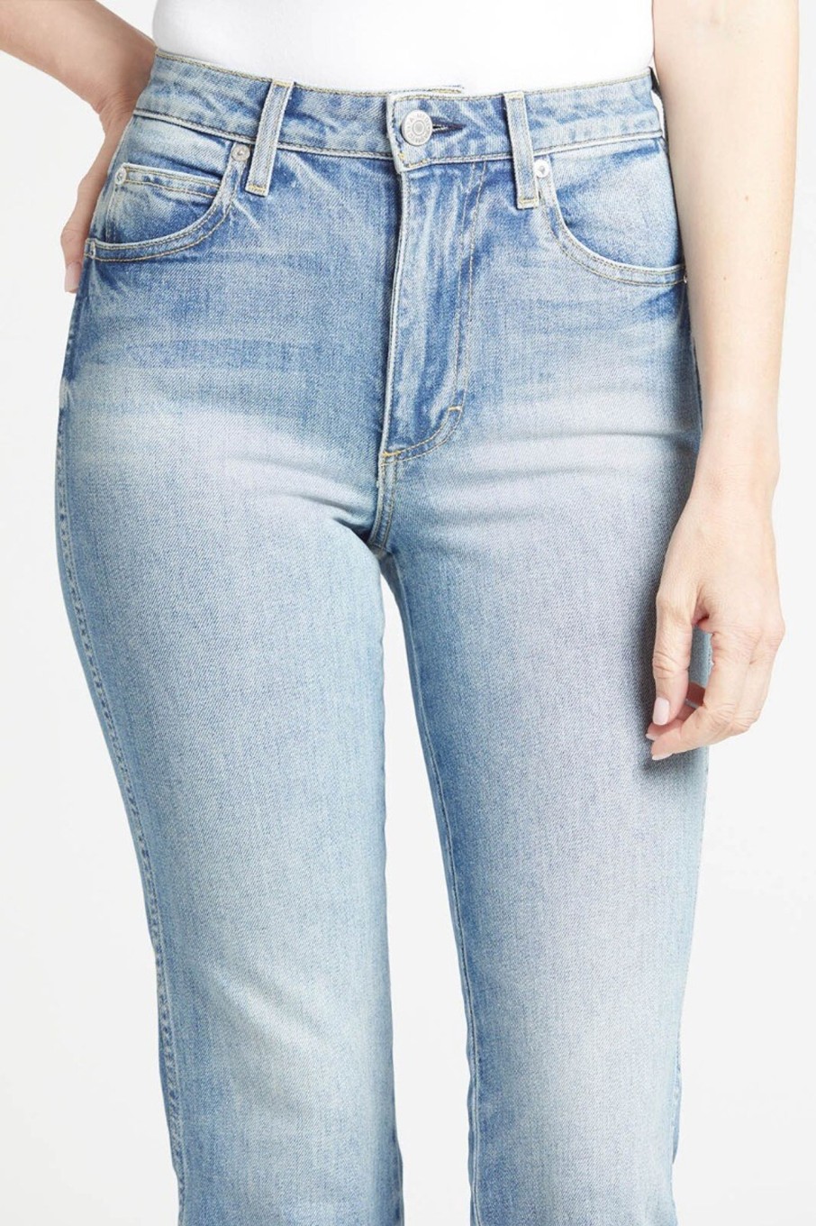 Clothing AMO | High Rise Kick Crop Jean