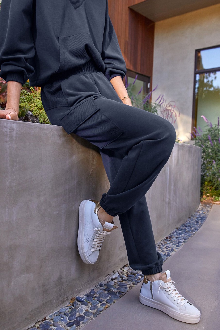 Clothing EVEREVE | Ari Cargo Jogger