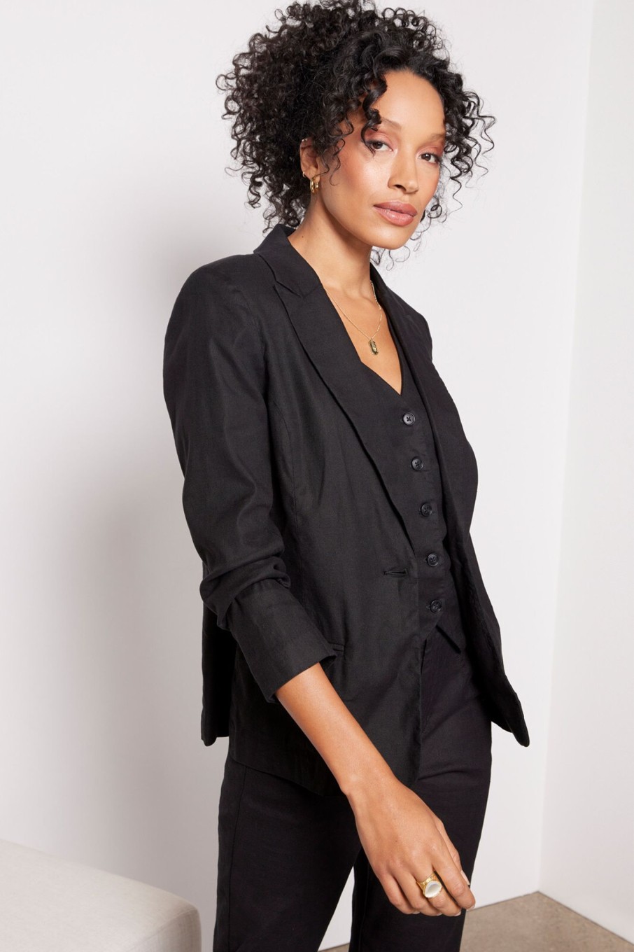 Clothing EVEREVE | Brandi Blazer