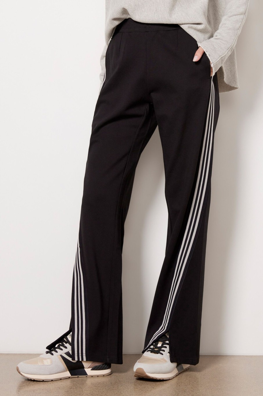 Clothing THE UPSIDE | Petra Flare Pant