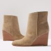 Shoes & Accessories DOLCE VITA | Suzanne Wedge Boot